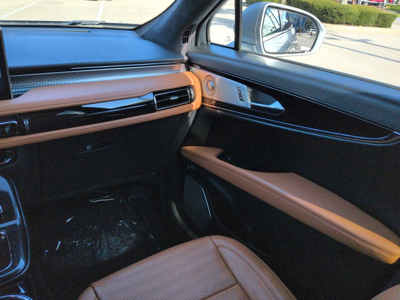 Certified 2023 Lincoln Nautilus Black Label w/ Class II Trailer Tow Package AWD/4WD image 18