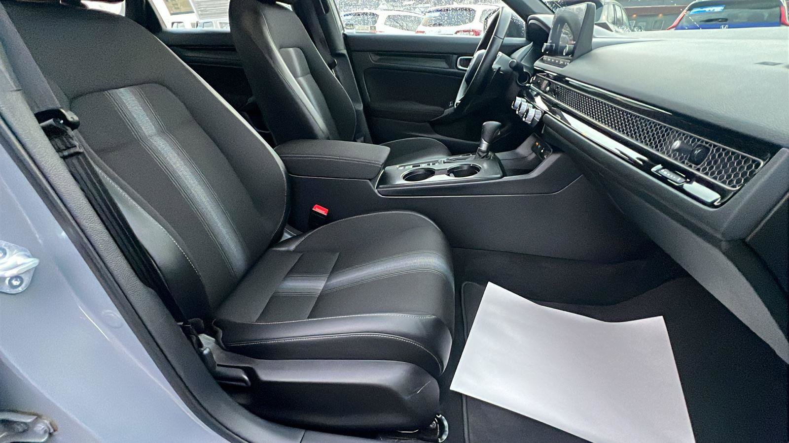 Certified 2025 Honda Civic Sport image 13