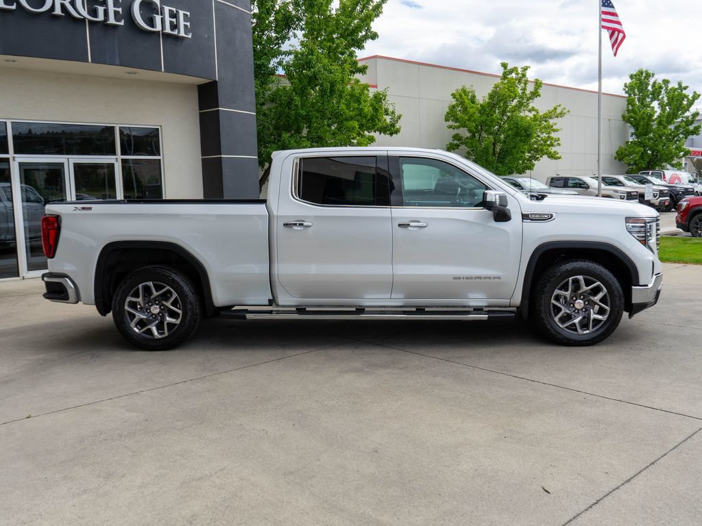 Certified 2023 GMC Sierra 1500 SLT w/ SLT Premium Package AWD/4WD image 8