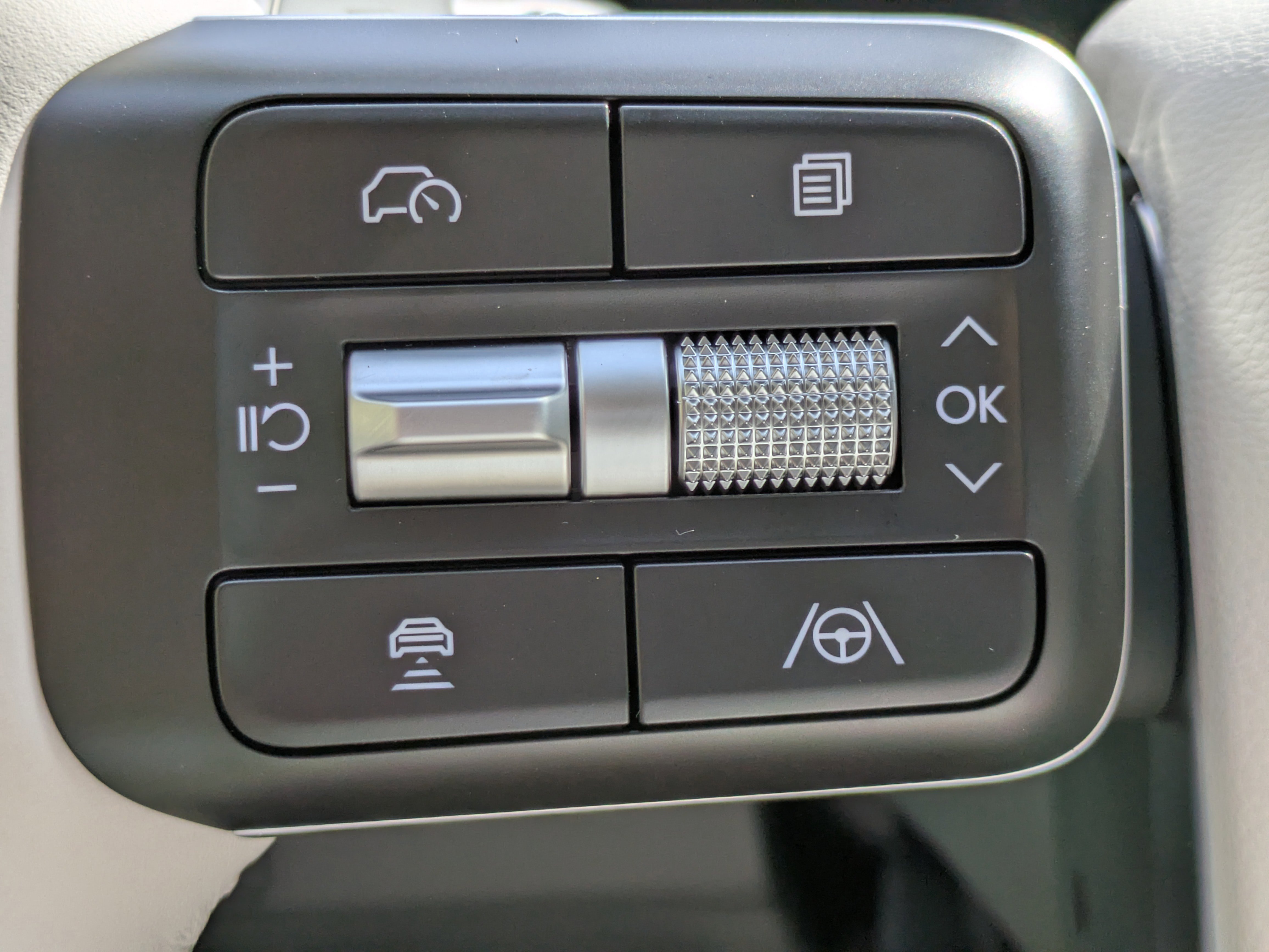 New 2026 Hyundai Santa Fe SE w/ Tow & Go Package image 23