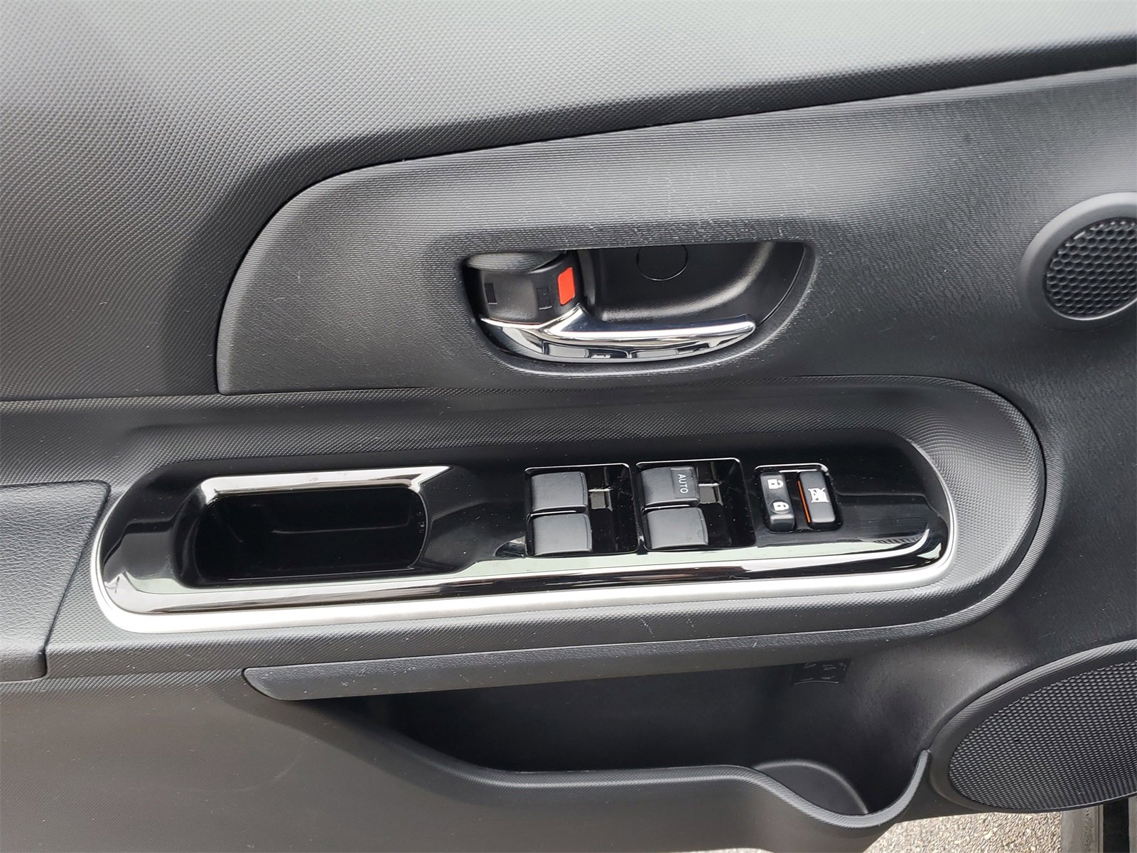 Certified 2019 Toyota Prius C image 19