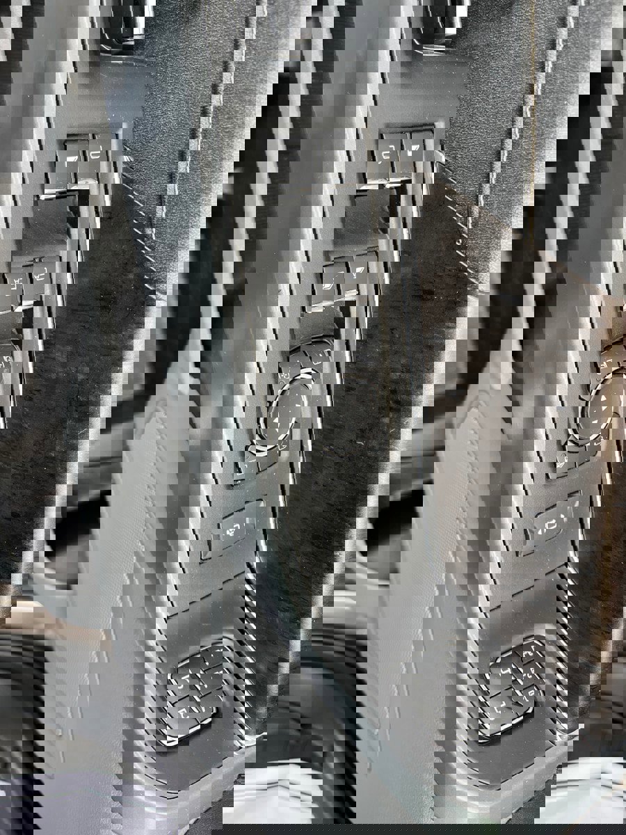 Used 2022 Ford F150 Lariat w/ Trailer Tow Package image 14