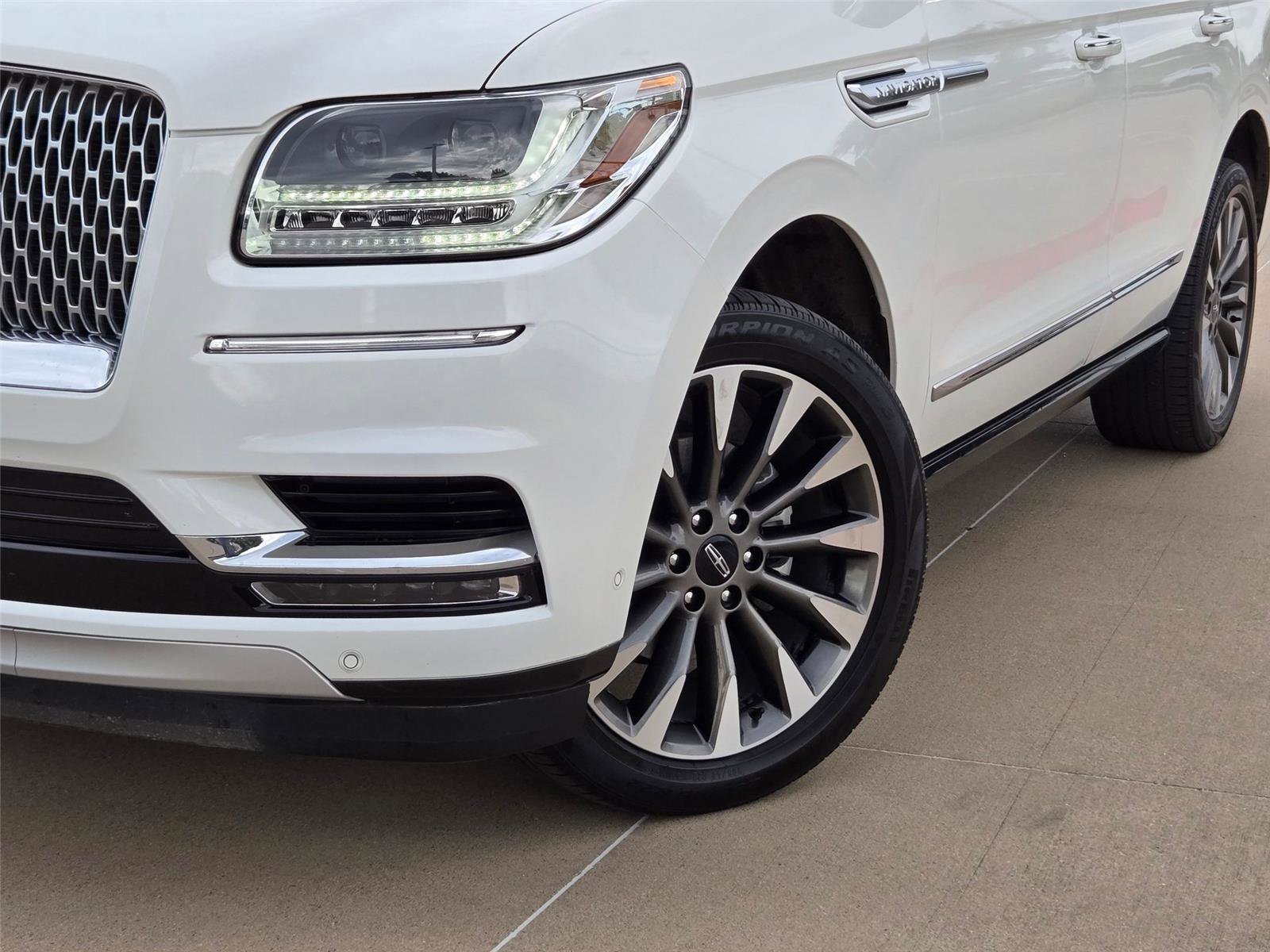 Used 2021 Lincoln Navigator Reserve w/ Luxury Package image 7