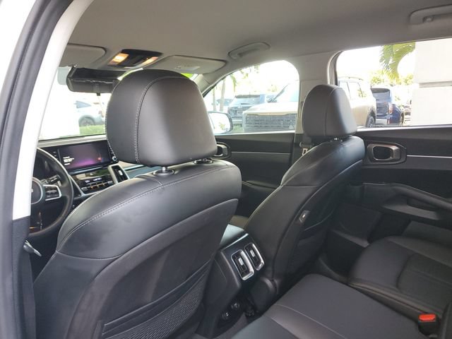 Certified 2023 Kia Sorento S FWD image 10