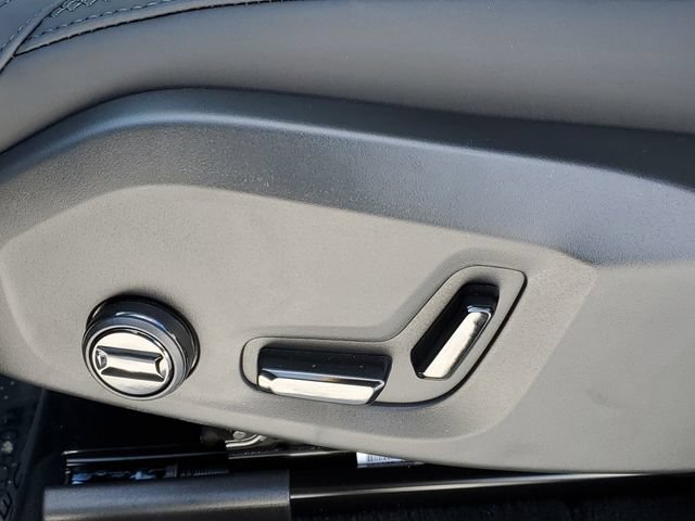 New 2026 Volvo XC90 B6 Plus w/ Protection Package Premier AWD/4WD image 7