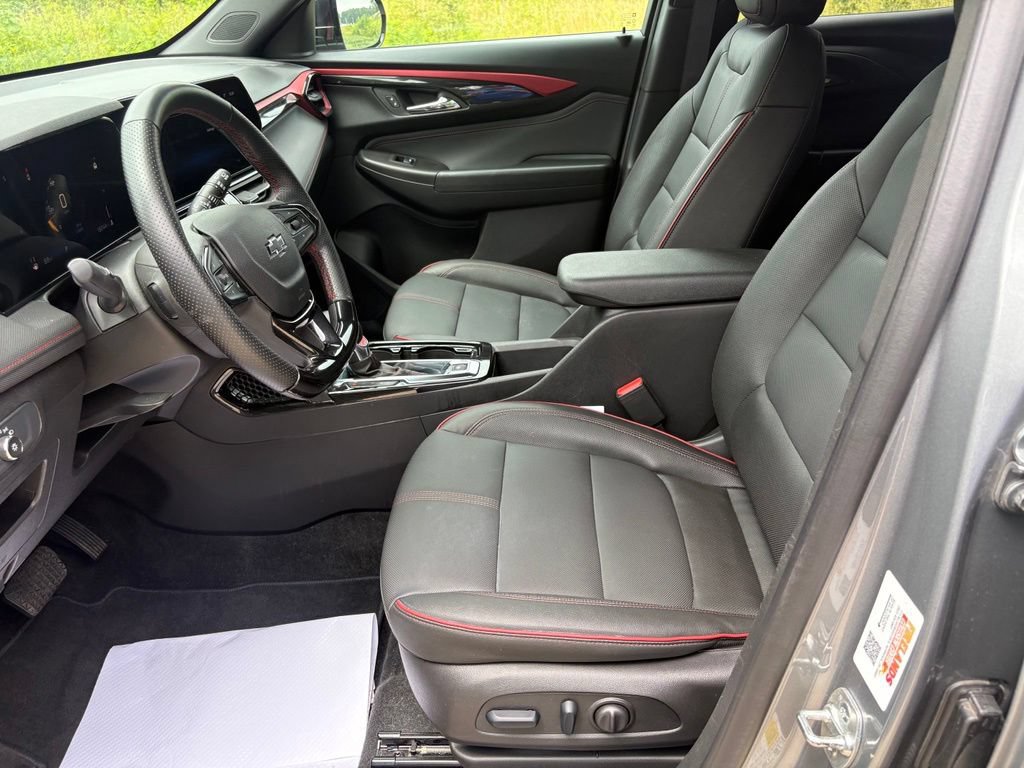 Used 2025 Chevrolet TrailBlazer RS w/ Driver Confidence Package FWD image 15