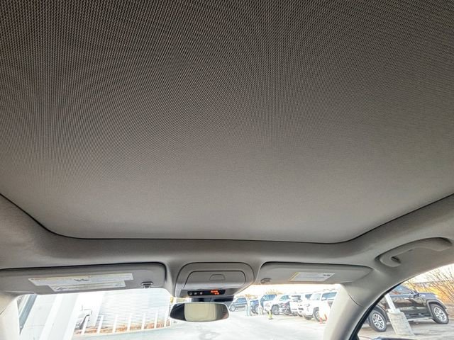 Used 2022 Cadillac XT4 Premium Luxury w/ Technology Package image 7