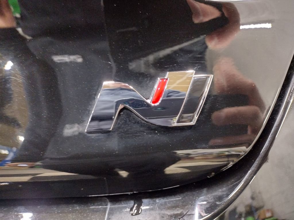 Certified 2022 Hyundai Veloster N Base image 14