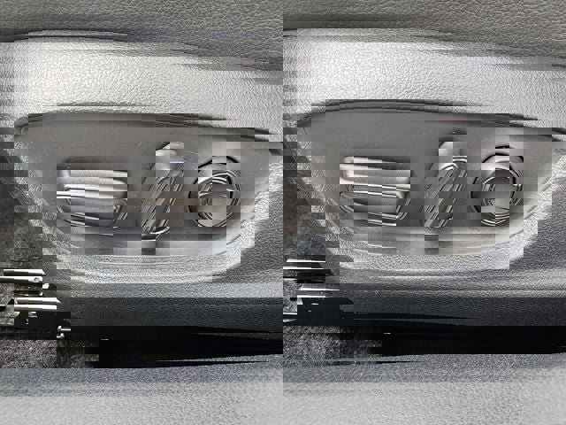 Used 2024 Toyota Camry SE w/ Cold Weather Package image 15