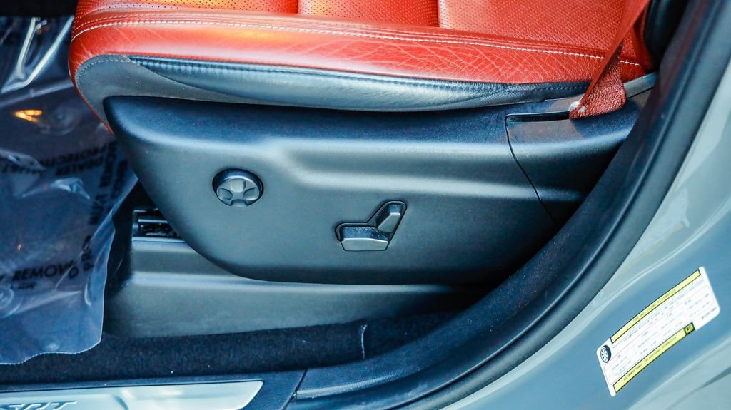 Used 2021 Dodge Durango SRT w/ Technology Group image 27