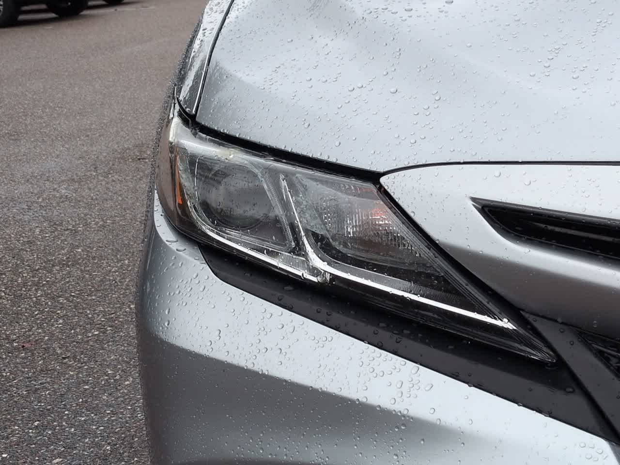 Used 2019 Toyota Camry SE FWD image 10