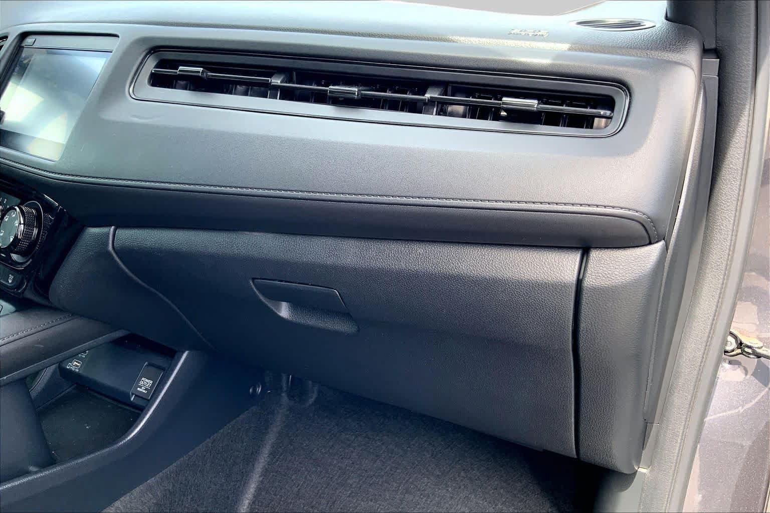 Used 2022 Honda HR-V Sport image 18