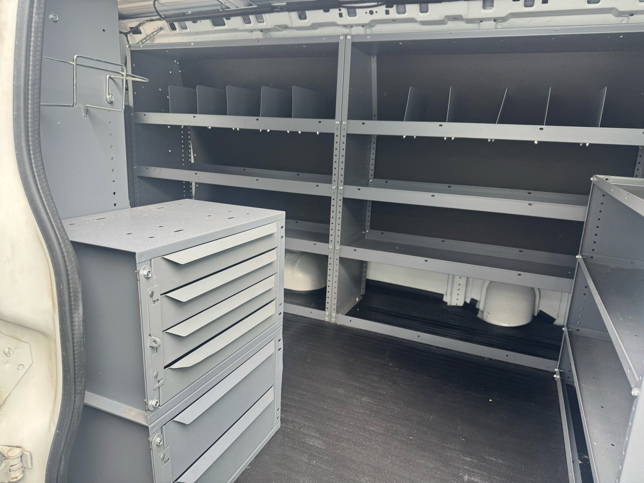 Used 2012 Chevrolet Express 2500 image 19