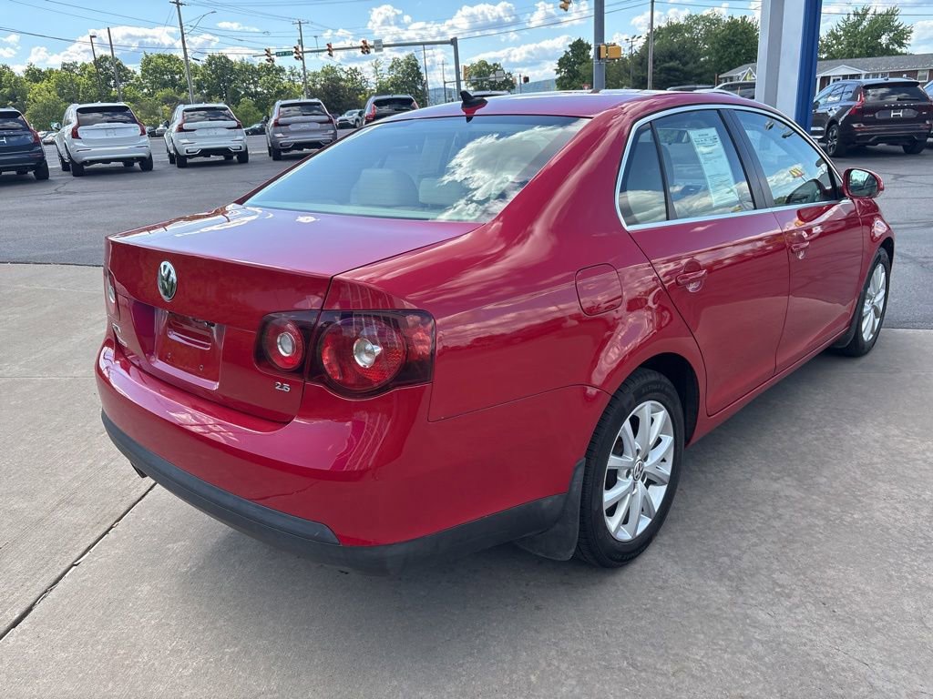 Used 2010 Volkswagen Jetta SE FWD image 6