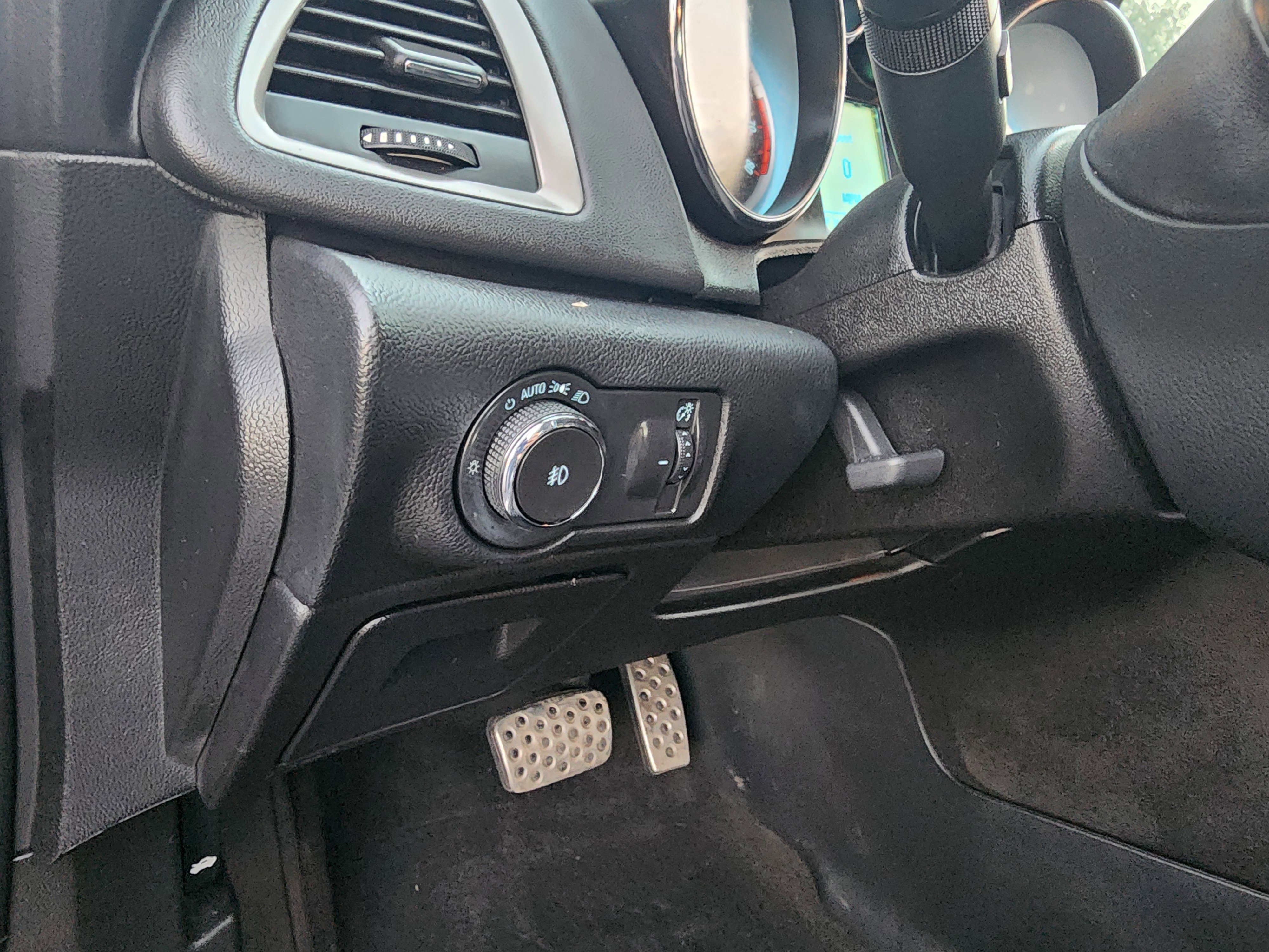 Used 2016 Buick Verano Premium w/ Driver Confidence Package image 37