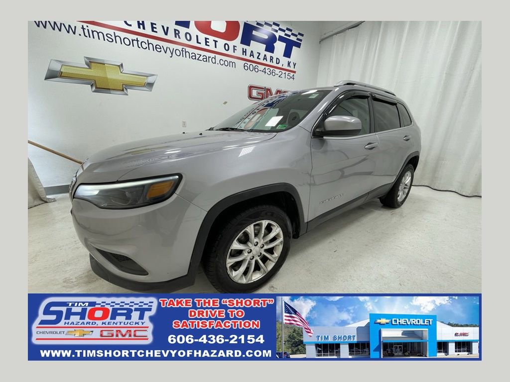 Used 2019 Jeep Cherokee Latitude w/ Popular Appearance Group