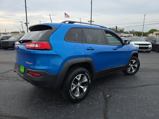 Used 2018 Jeep Cherokee Trailhawk w/ Comfort/Convenience Group AWD/4WD image 6