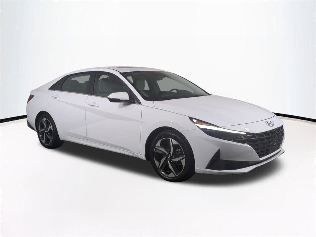 Used 2023 Hyundai Elantra Limited w/ Cargo Package image 2