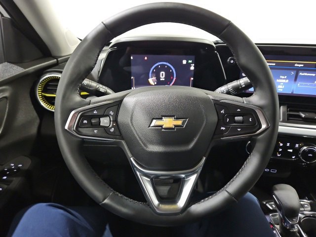 Certified 2024 Chevrolet Trax LT w/ LT Convenience Package image 17