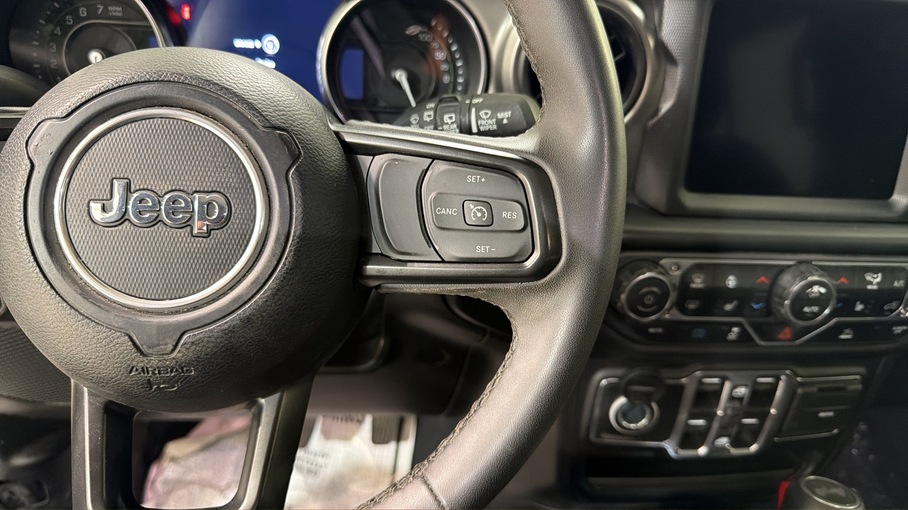 Used 2023 Jeep Wrangler Unlimited w/ Cold Weather Group AWD/4WD image 14