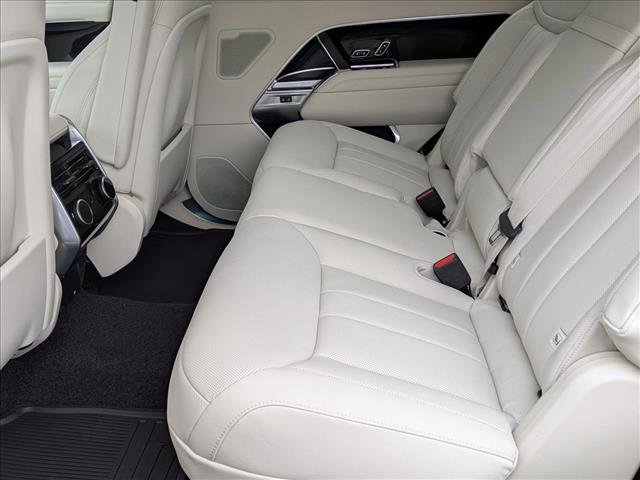 New 2026 Land Rover Range Rover Long Wheelbase SE image 17