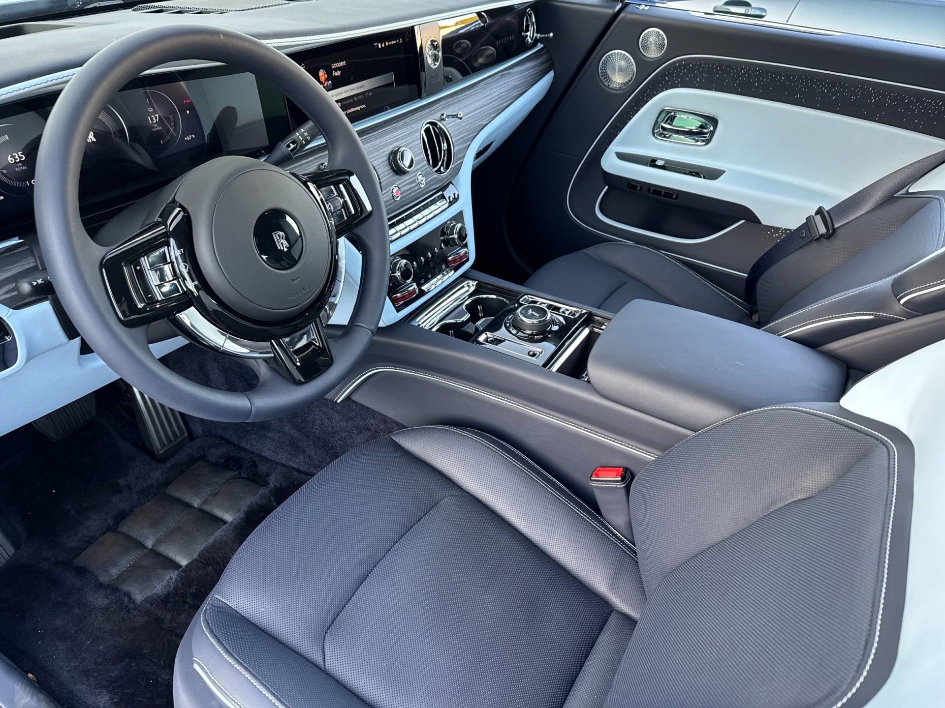 Certified 2025 Rolls-Royce Spectre w/ Leather Finishing Pack AWD/4WD image 10