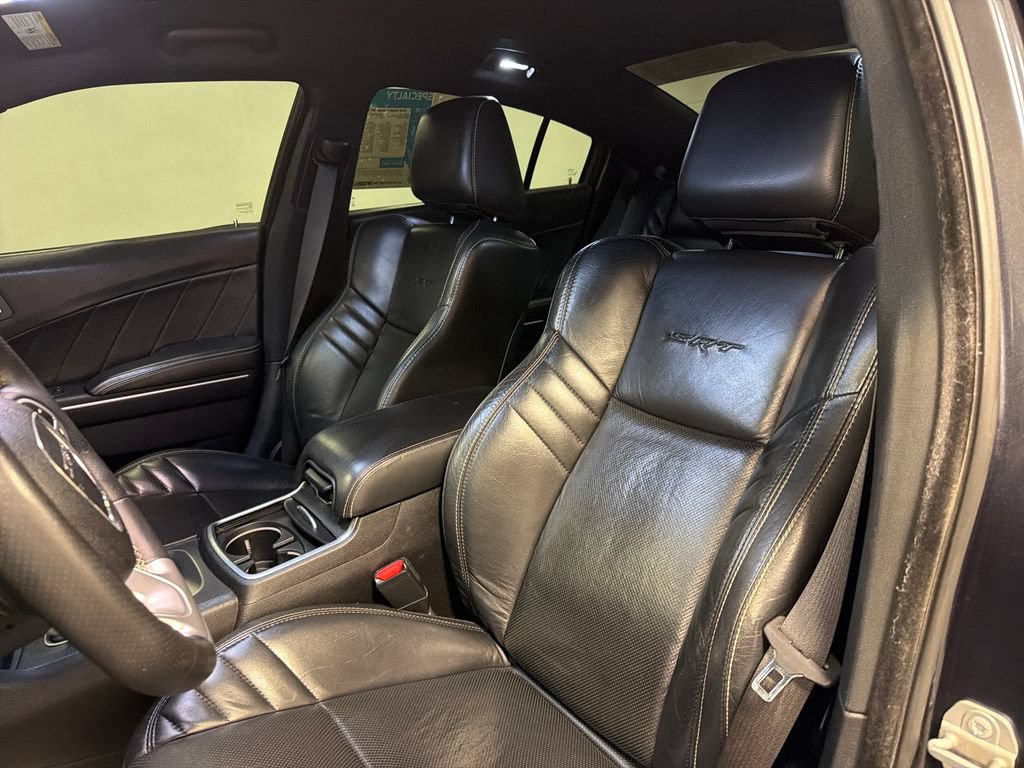 Used 2018 Dodge Charger SRT RWD image 31