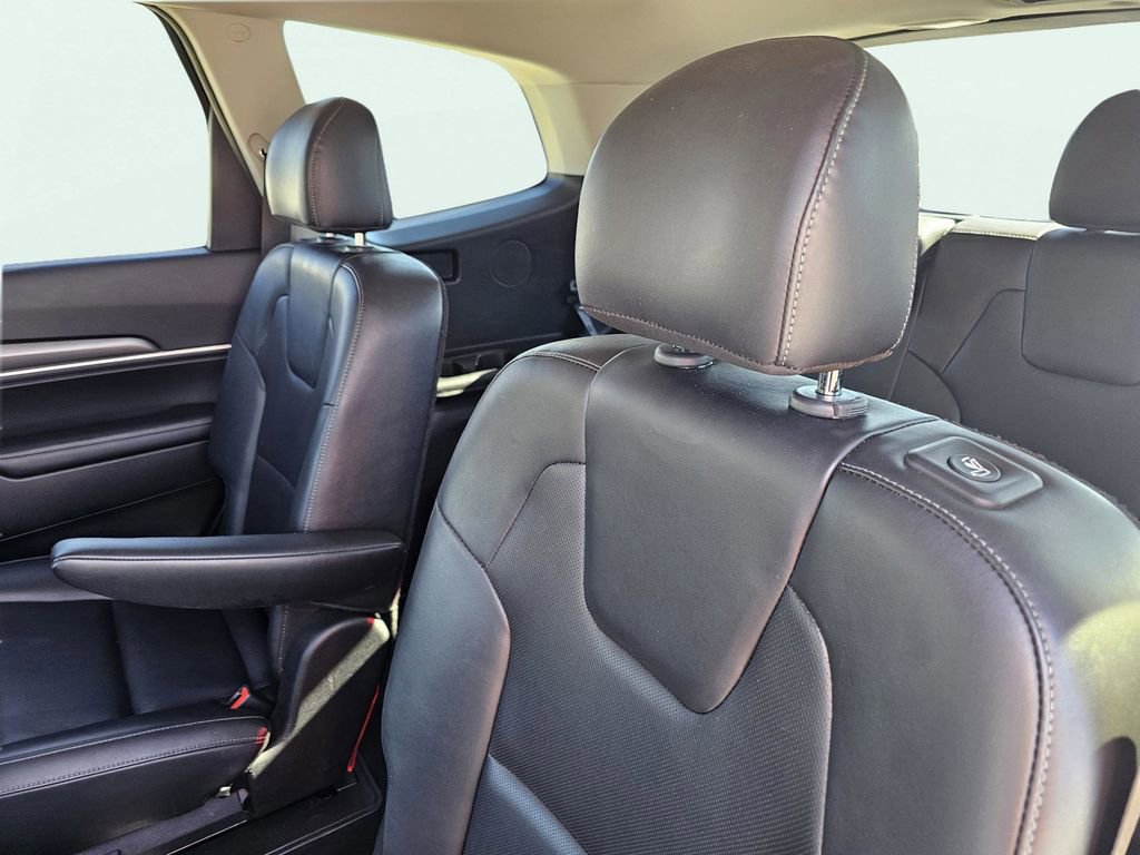 Used 2022 Kia Telluride S image 34