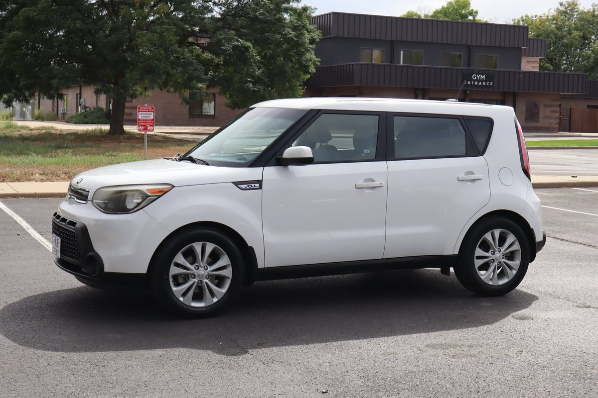 Used 2015 Kia Soul + FWD image 10