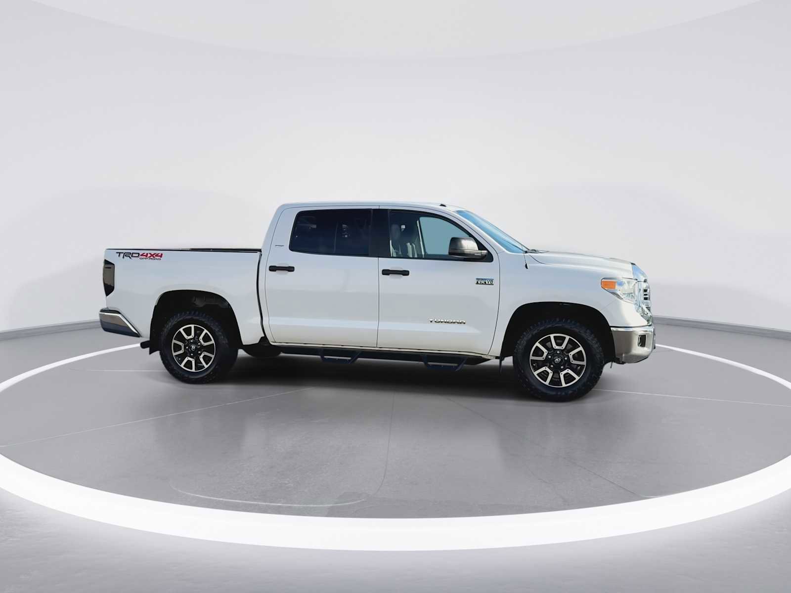 Certified 2016 Toyota Tundra SR5 image 9