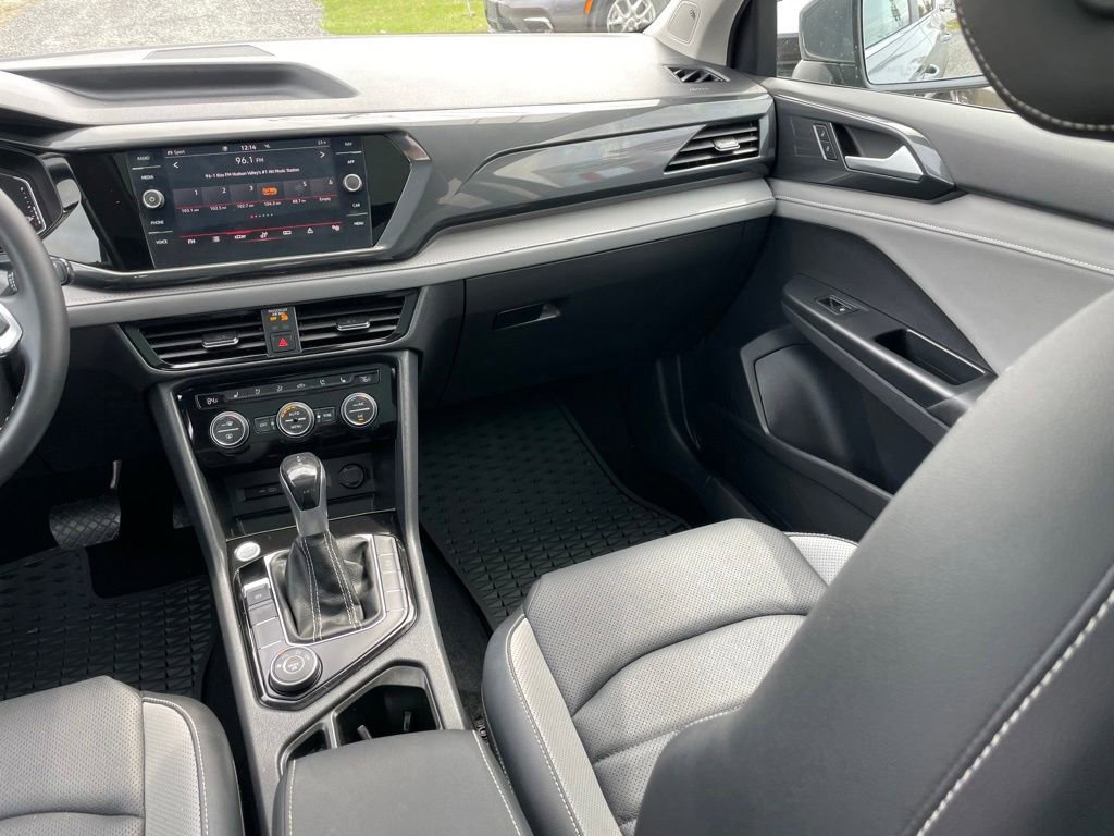 Certified 2022 Volkswagen Taos SEL AWD/4WD image 19