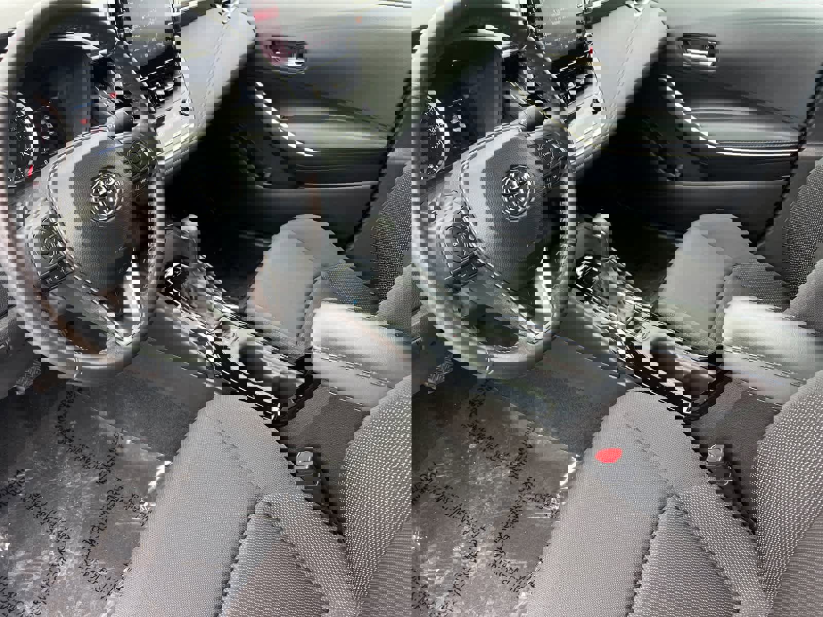 Used 2020 Toyota Corolla SE image 11