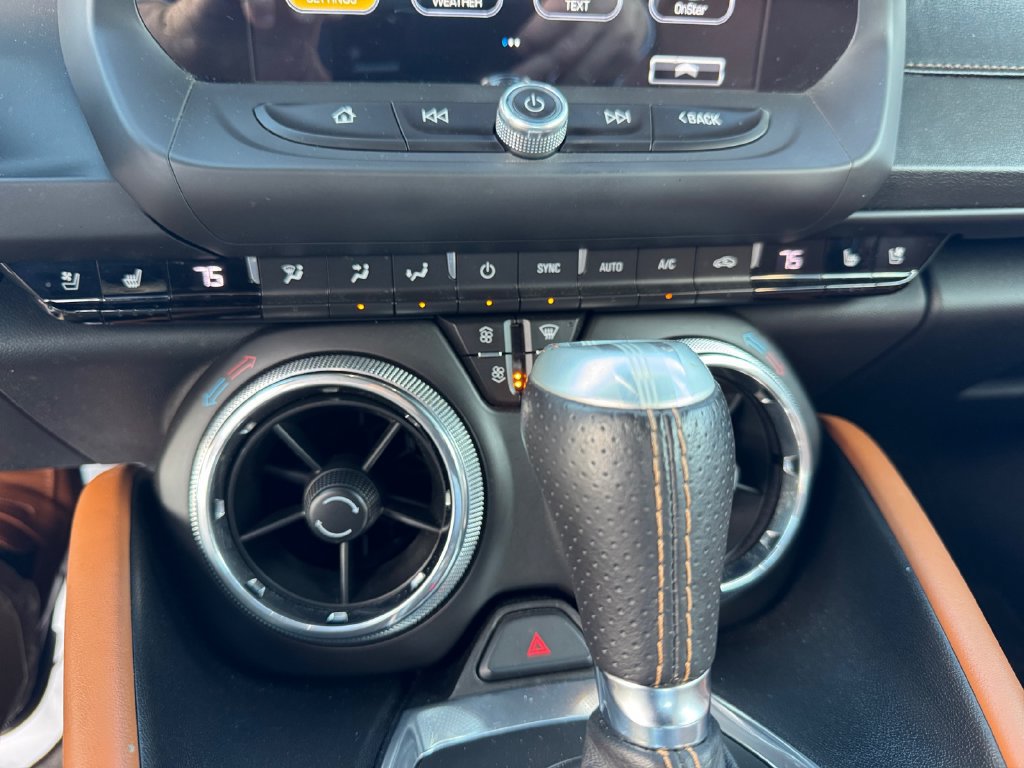 Used 2018 Chevrolet Camaro SS RWD image 17