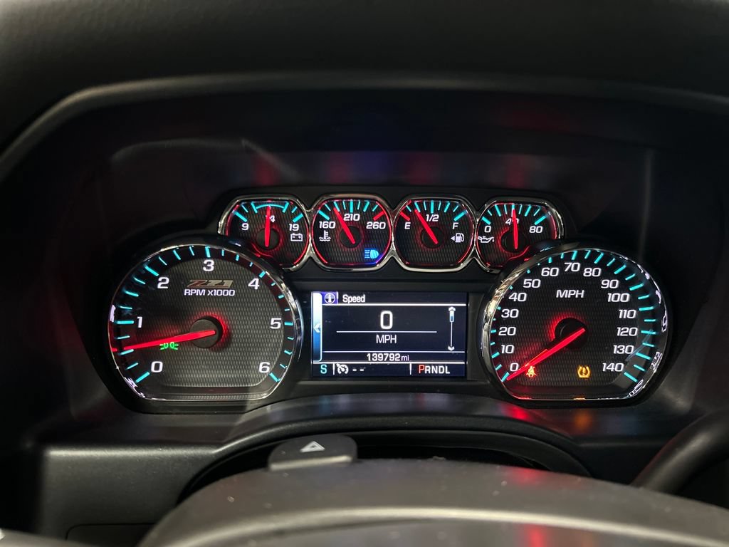Used 2017 Chevrolet Silverado 1500 LT w/ Midnight Edition AWD/4WD image 23