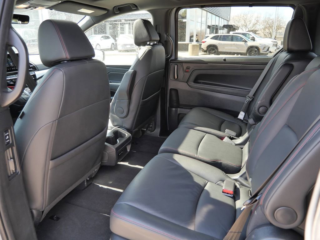 Used 2025 Honda Odyssey Sport-L image 29