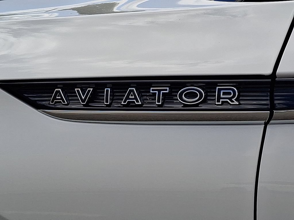 Certified 2023 Lincoln Aviator Black Label w/ Dynamic Handling Package AWD/4WD image 31
