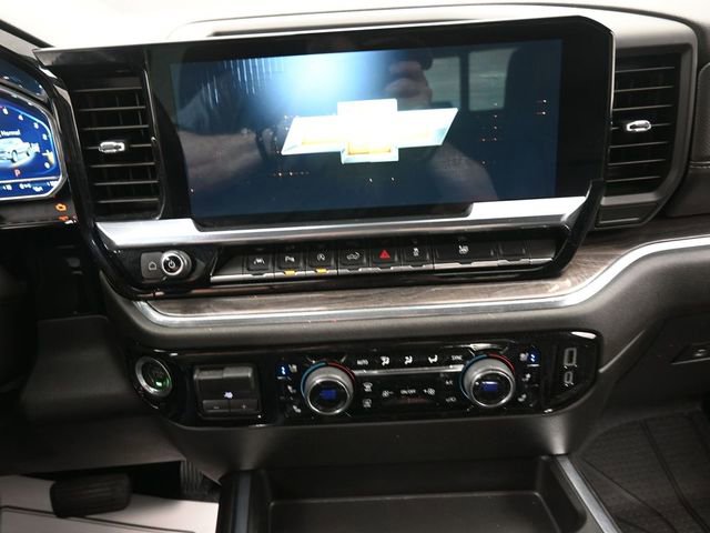 Used 2023 Chevrolet Silverado 1500 LTZ w/ LTZ Premium Package AWD/4WD image 10