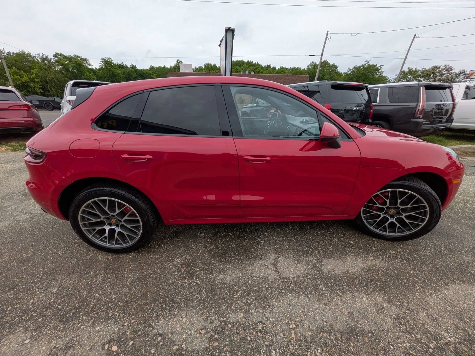 Used 2017 Porsche Macan Turbo AWD/4WD image 7