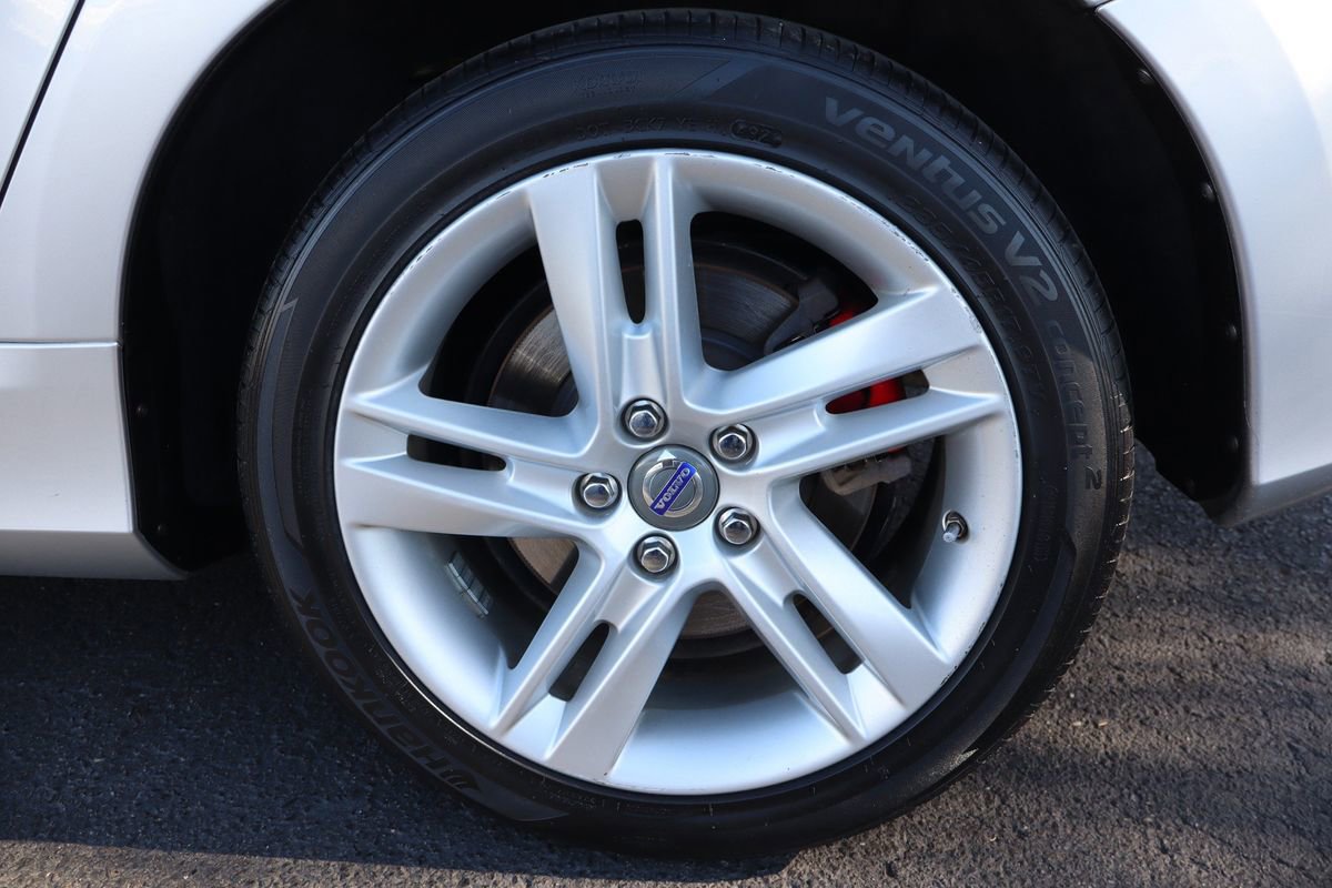 Used 2015 Volvo V60 T5 Platinum image 43