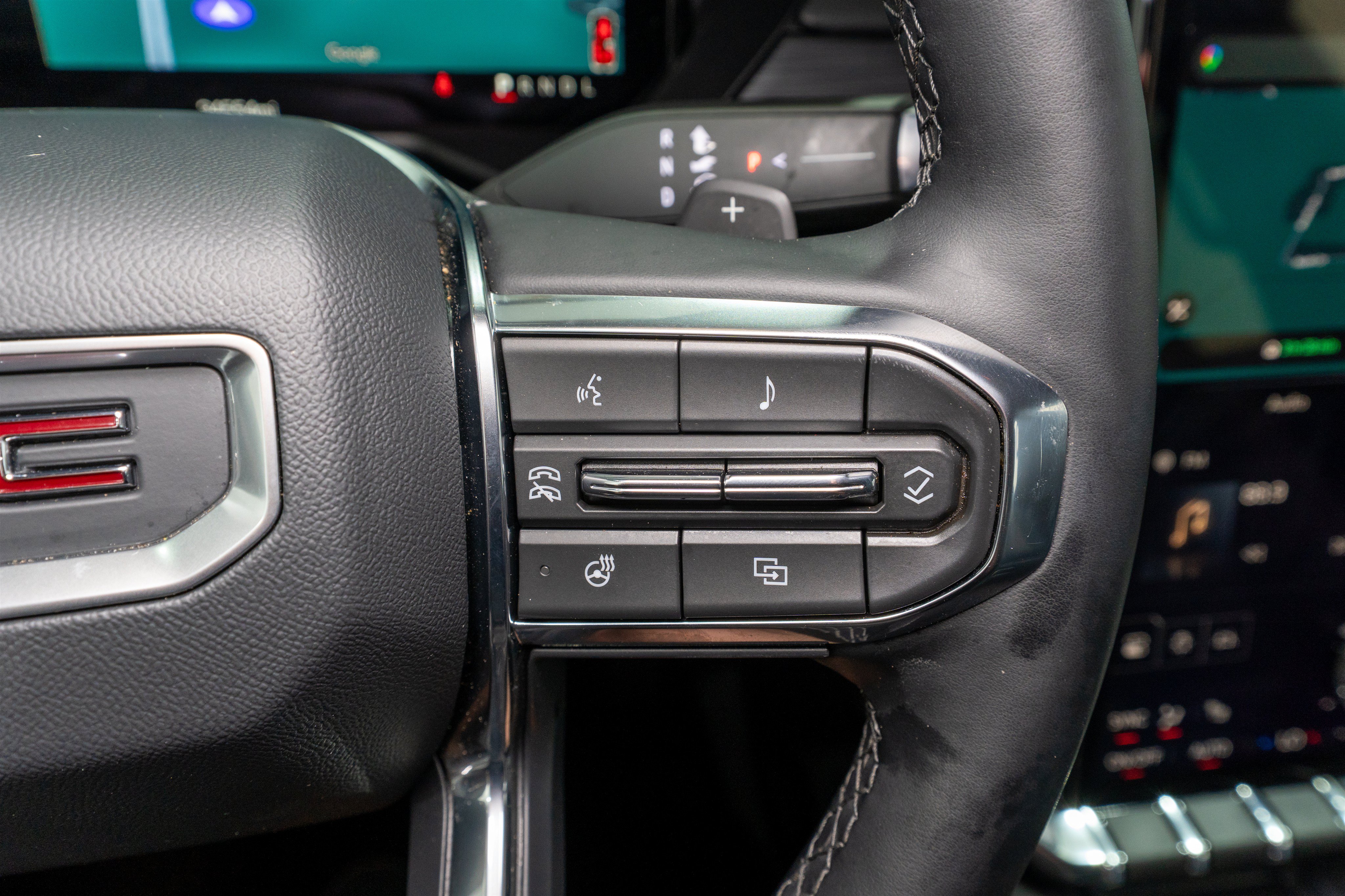 Used 2026 GMC Acadia Elevation w/ Elevation Premium Package FWD image 25