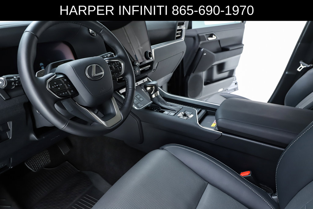 Used 2024 Lexus GX 550 w/ Accessory Package (2T) AWD/4WD image 59