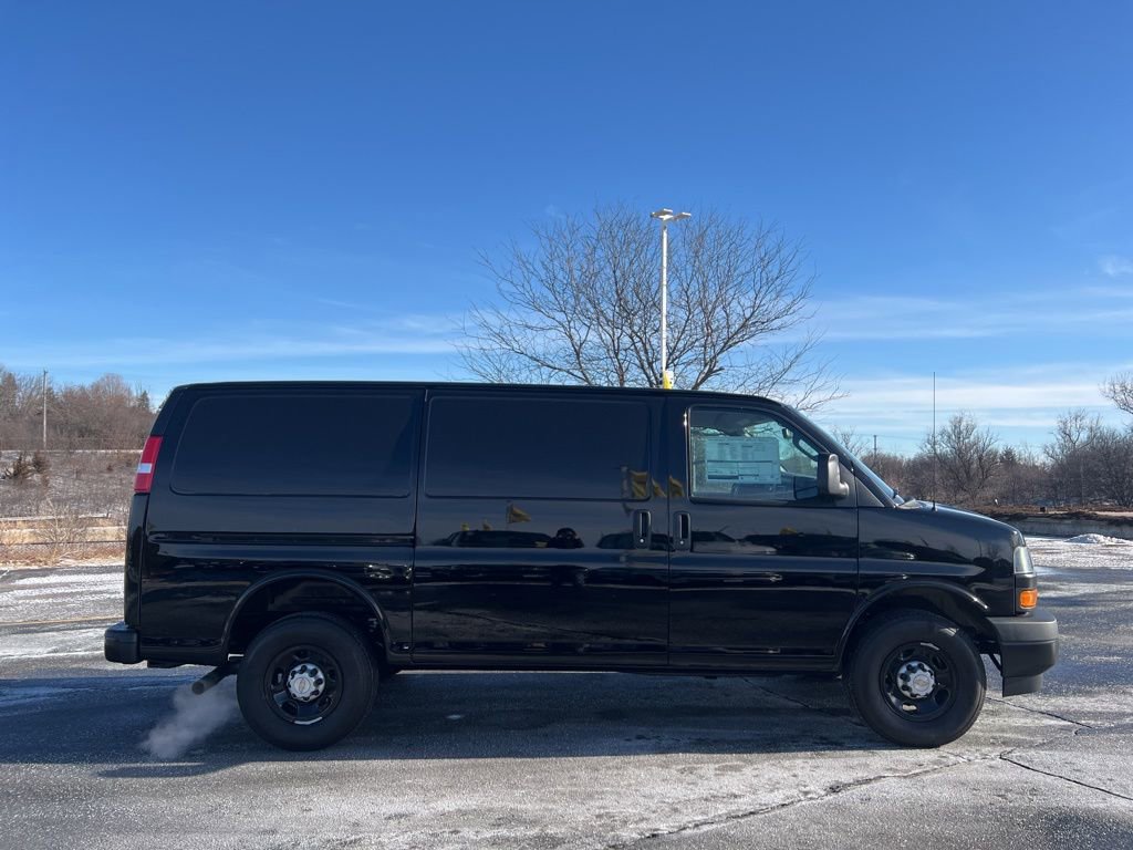 New 2025 Chevrolet Express 3500 w/ Driver Convenience Package image 3