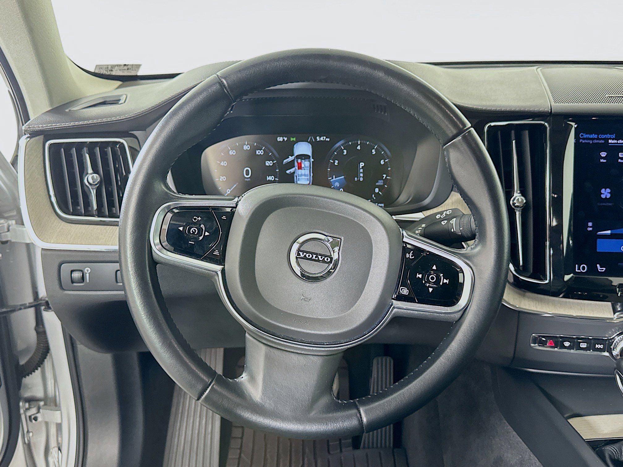 Used 2021 Volvo XC60 T5 Inscription image 18