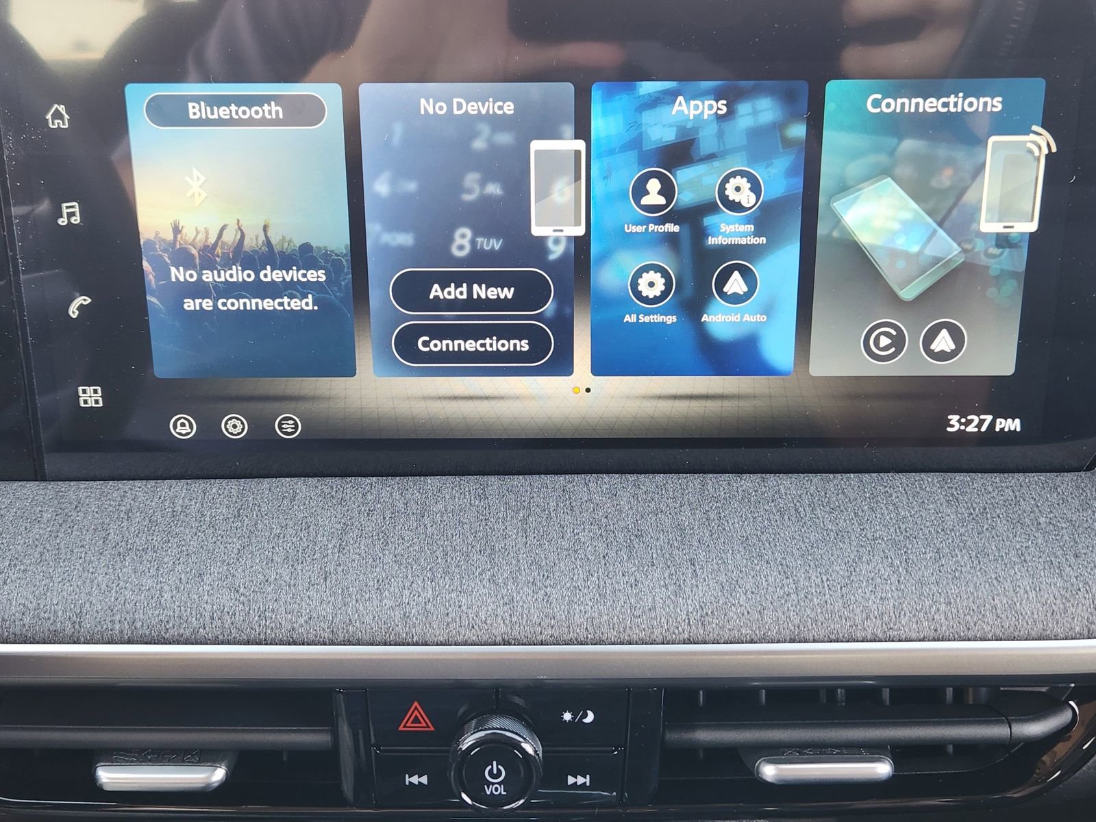 New 2026 Nissan Kicks SV w/ SV Premium Package image 16