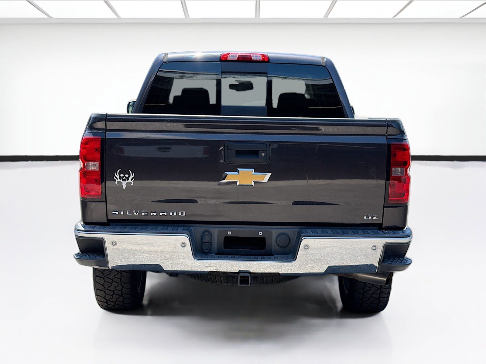 Used 2015 Chevrolet Silverado 1500 LTZ w/ Driver Alert Package AWD/4WD image 5