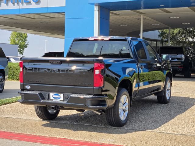 New 2026 Chevrolet Silverado 1500 Custom w/ LPO, Dark Essentials Package RWD image 4
