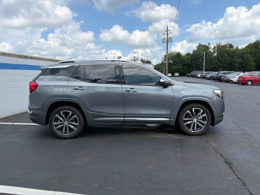 Used 2018 GMC Terrain Denali w/ Advanced Safety Package FWD image 6