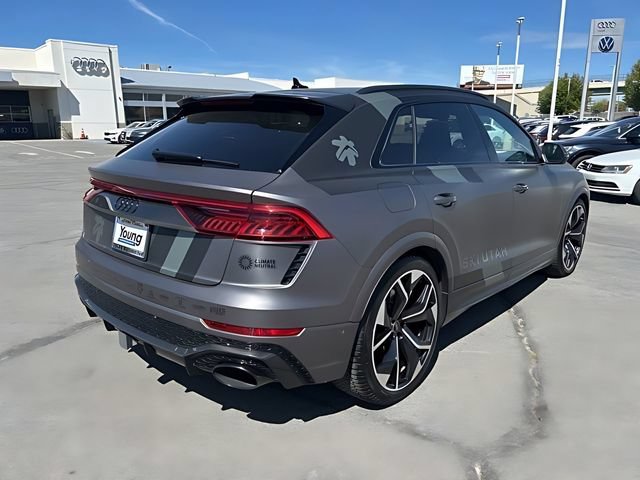 Used 2024 Audi RS Q8 AWD/4WD image 3