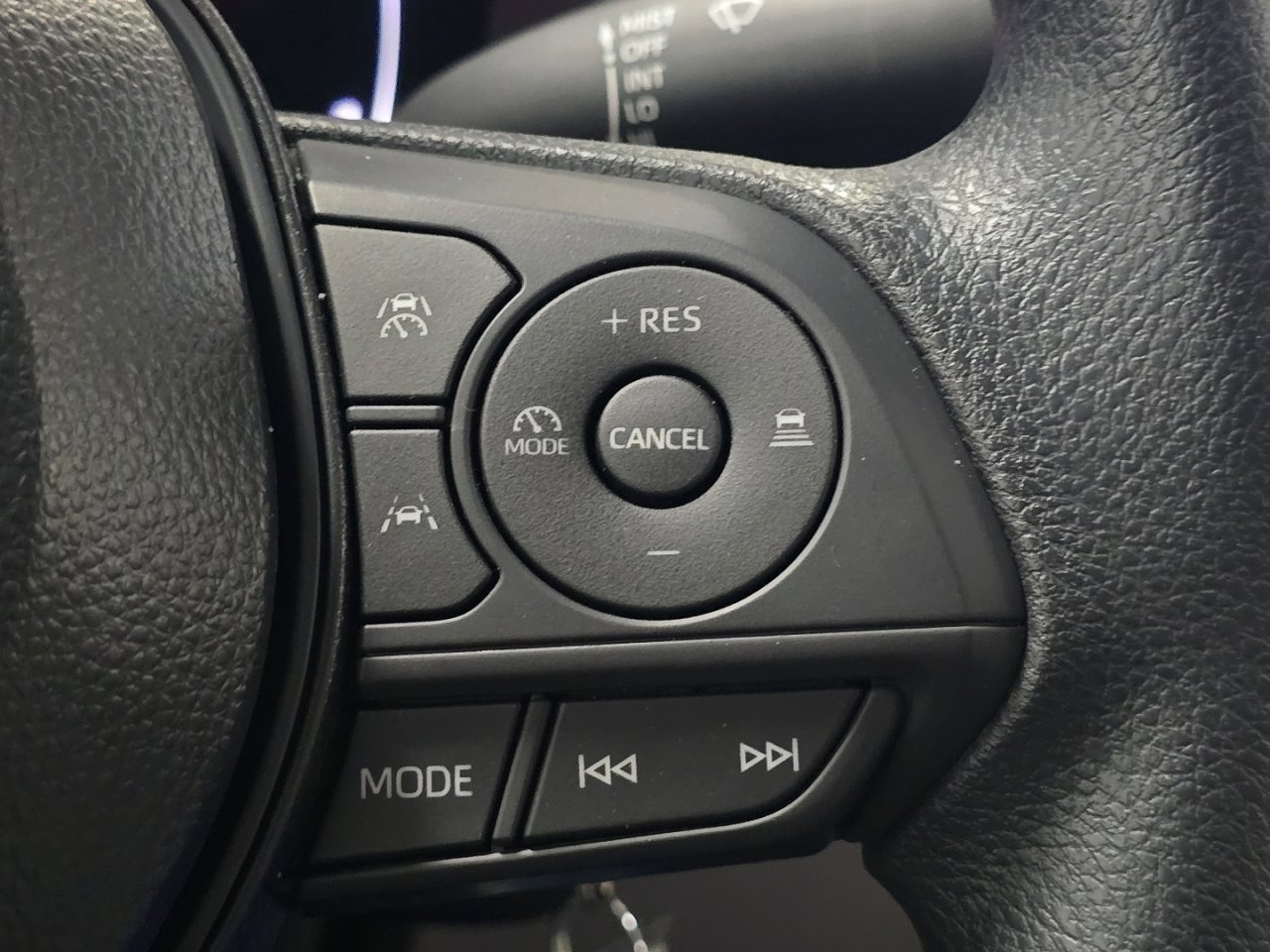 New 2026 Toyota Corolla Cross L image 28