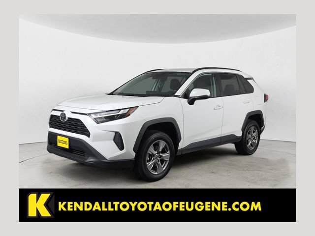 Used 2024 Toyota RAV4 XLE AWD/4WD image 1